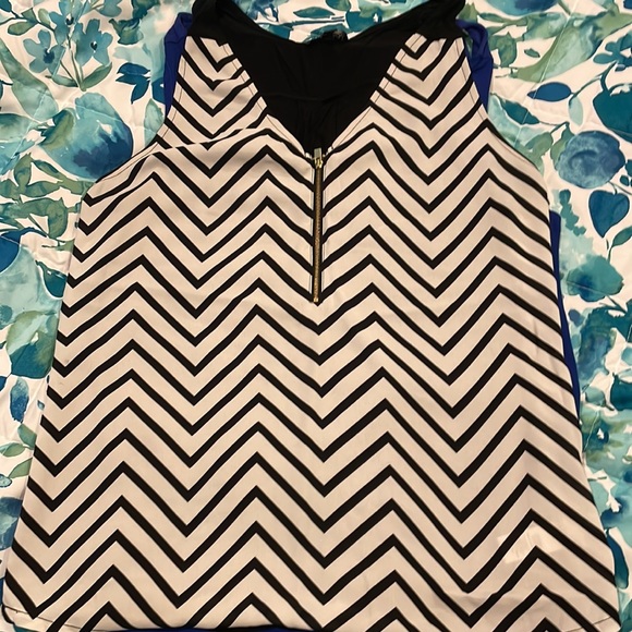 Express Tank Tops 🤍 Small - Picture 4 of 8